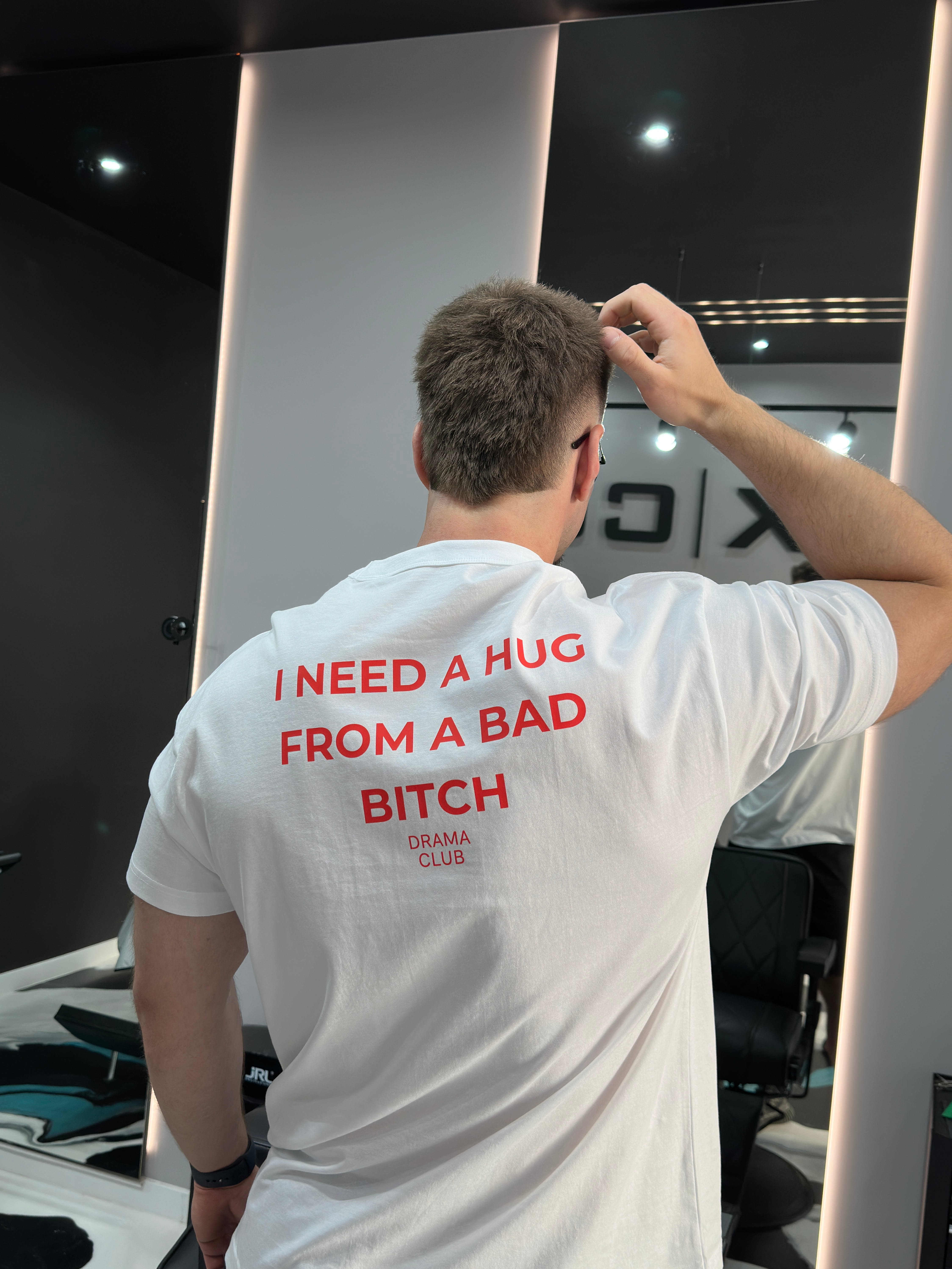 I Need A Hug Tee galerie